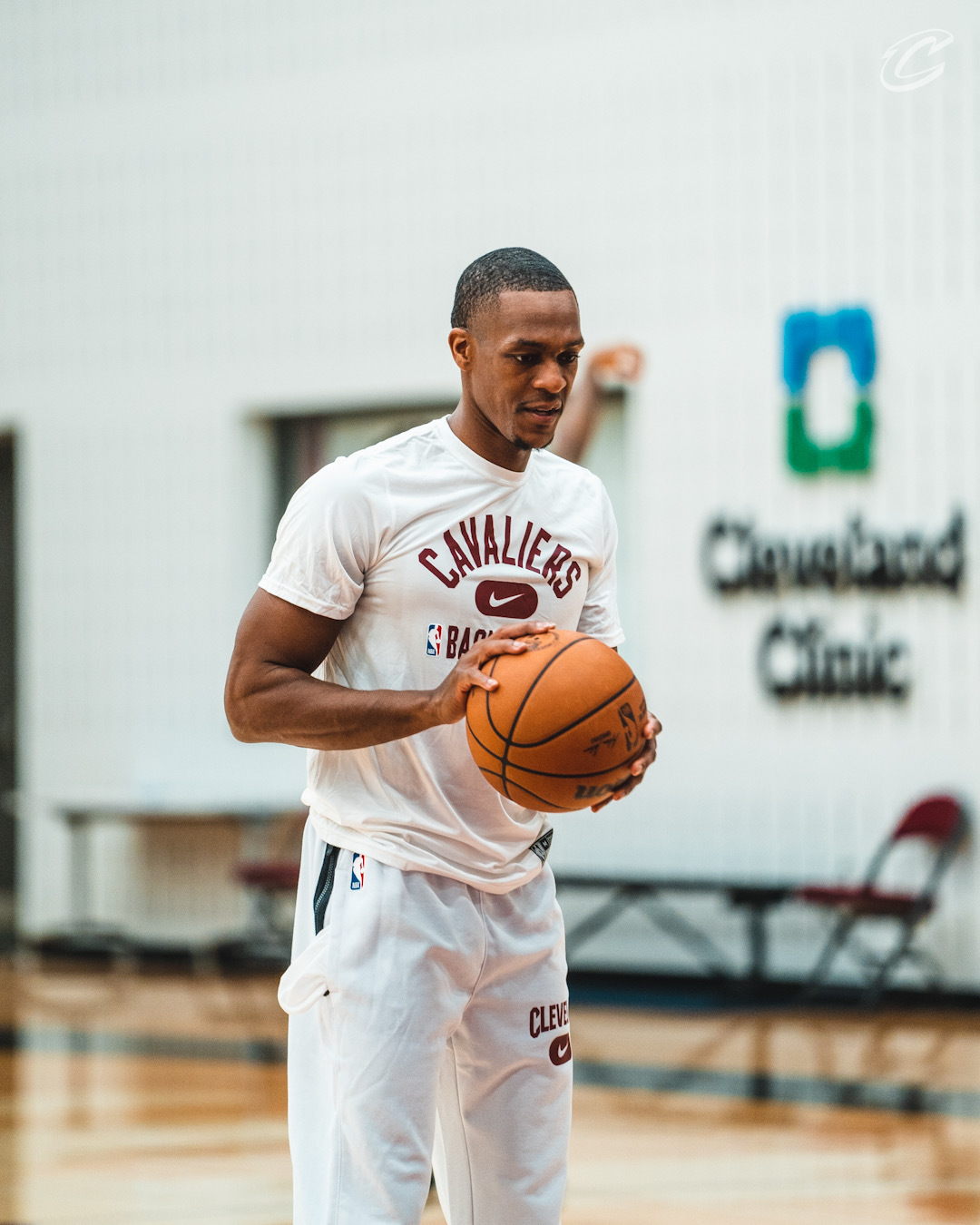 开云APP-包含勒沃库森训练开放日，赛前主帅复盘引欢呼，NBA常规赛在即，轮换策略成焦点的词条