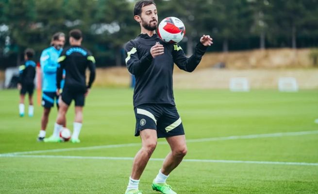 关于社区盾倒计时，拜仁慕尼黑今夜刷新队史纪录，细节引发关注，气氛紧张，团队化学反应显著的信息